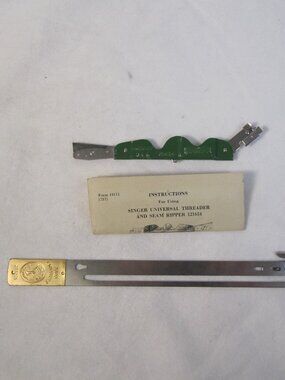 Singer Universal Threader Seam Ripper 121634 & Singercraft Guide 120987